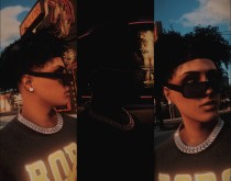 线上男角色金钻石项链 MOD v1.0 [Add-On]