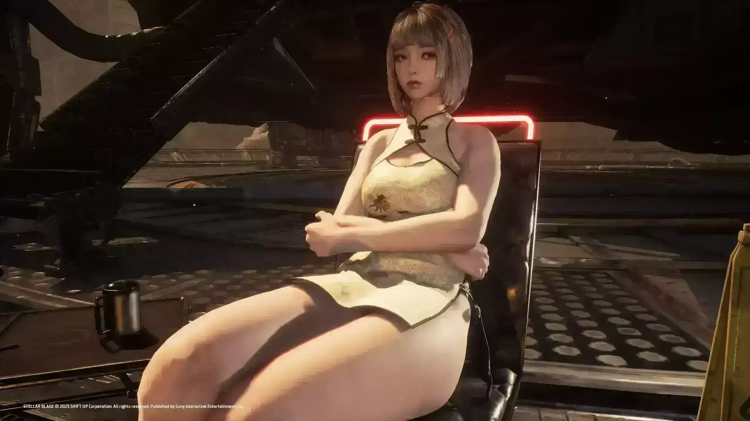 剑星连衣裙→白色内衬材质修改